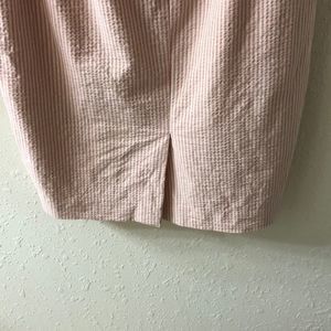 loft size 2 seersucker skirt 🌟